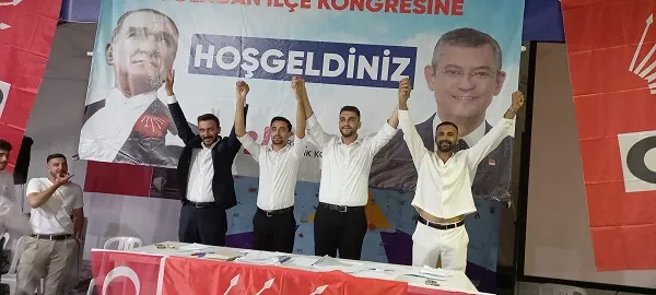 CHP Kartal Gençlik Kollarında Değişim