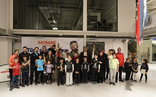 Kartal Belediyesi’nden 29 Ekim’e Özel Satranç Turnuvası