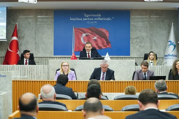 BAŞKANIMIZA OLAN İNANCIMIZ VE DESTEĞİMİZ TAMDIR