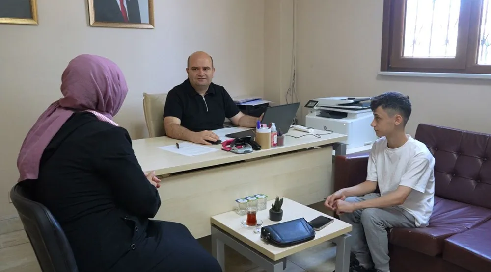 Gaziosmanpaşa Belediyesi, LGS Tercih Döneminde Öğrencilerin Yanında