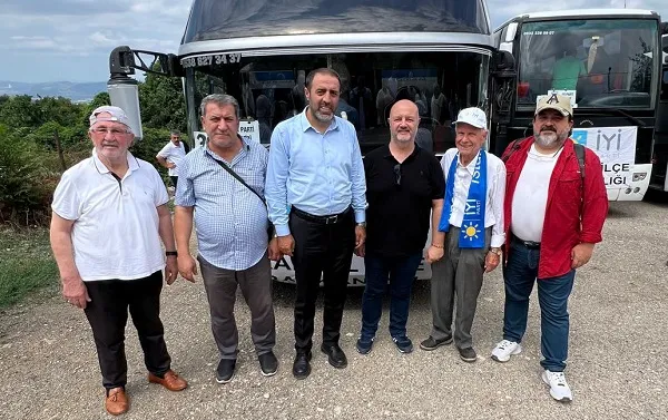 Zafer Partisinden Birinci Vazifen Mitingine Destek