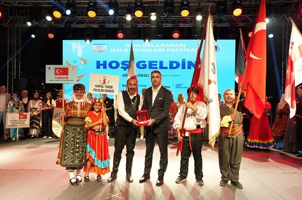 Kartal’da 4. Uluslararası Halk Oyunları Festivali, Görkemli Finalle Taçlandı