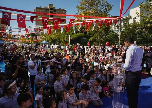Oyun Parkı Sokağı Açıldı