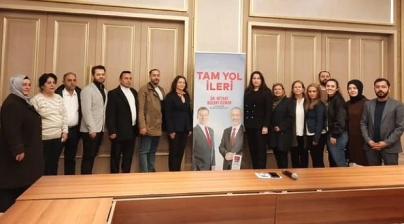 İYİ Partililerden Özmen’e Destek