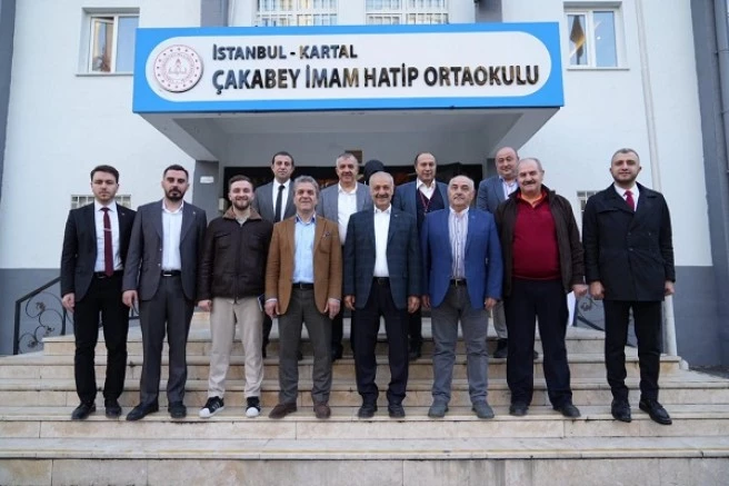 Karakaya, okul ziyaretlerine başladı 