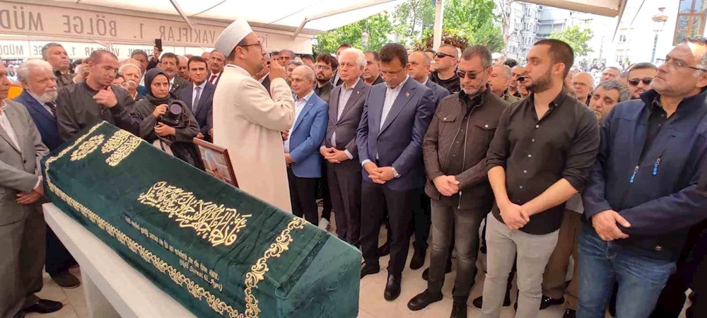 Usta sanatçı Nuri Sesigüzel son yolculuğuna uğurlandı